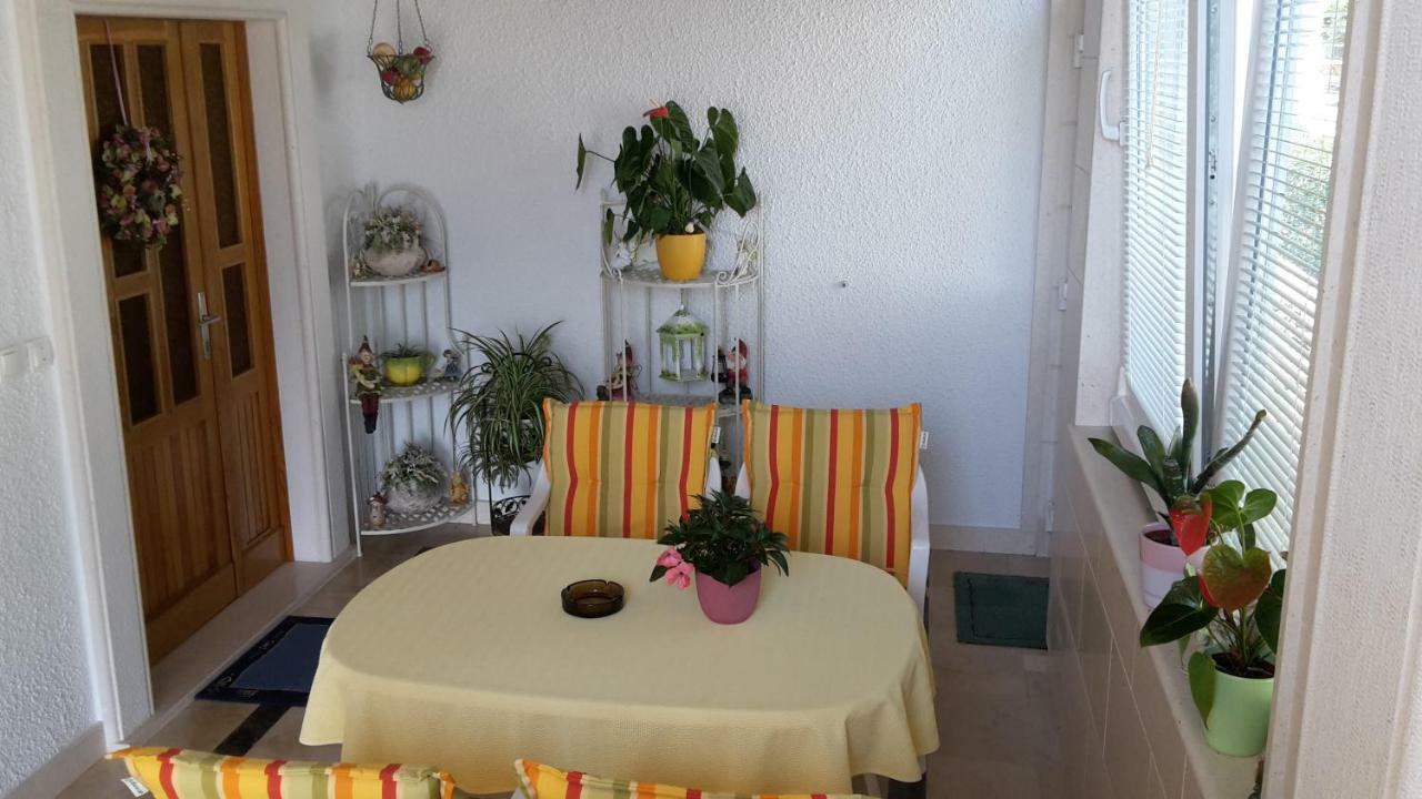 Guest House Fenix Brela Esterno foto